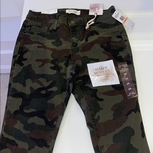 Jessica Simpson Shape Sculpt Jeans